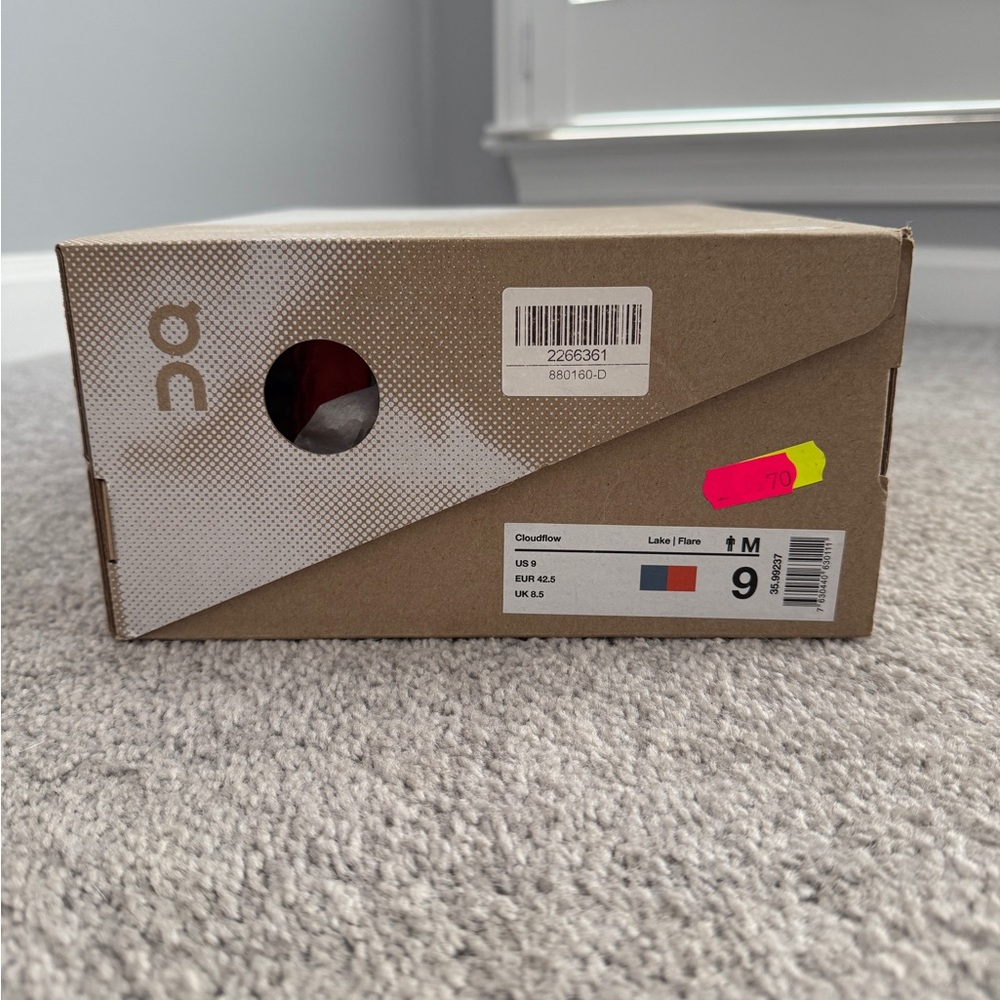 On Running Men’s Cloudflow 3- Size 9- Brand new! - Picture 2 of 3